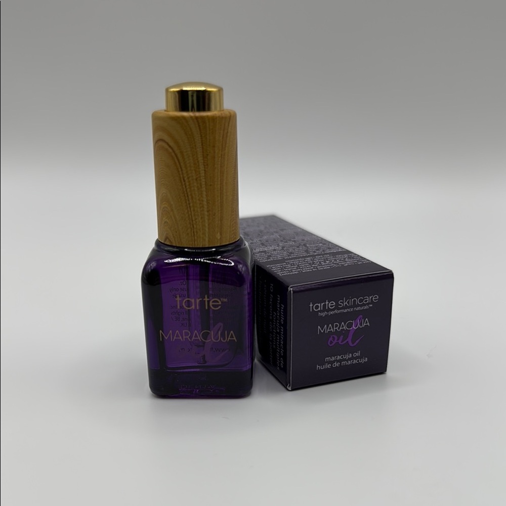 Tarte Maracuja Oil with Wooden Cap - Picture 4 of 4
